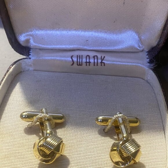 Vintage Swank Gold-Tone Screw Cufflinks With Saks-34th Case - Picture 1 of 7